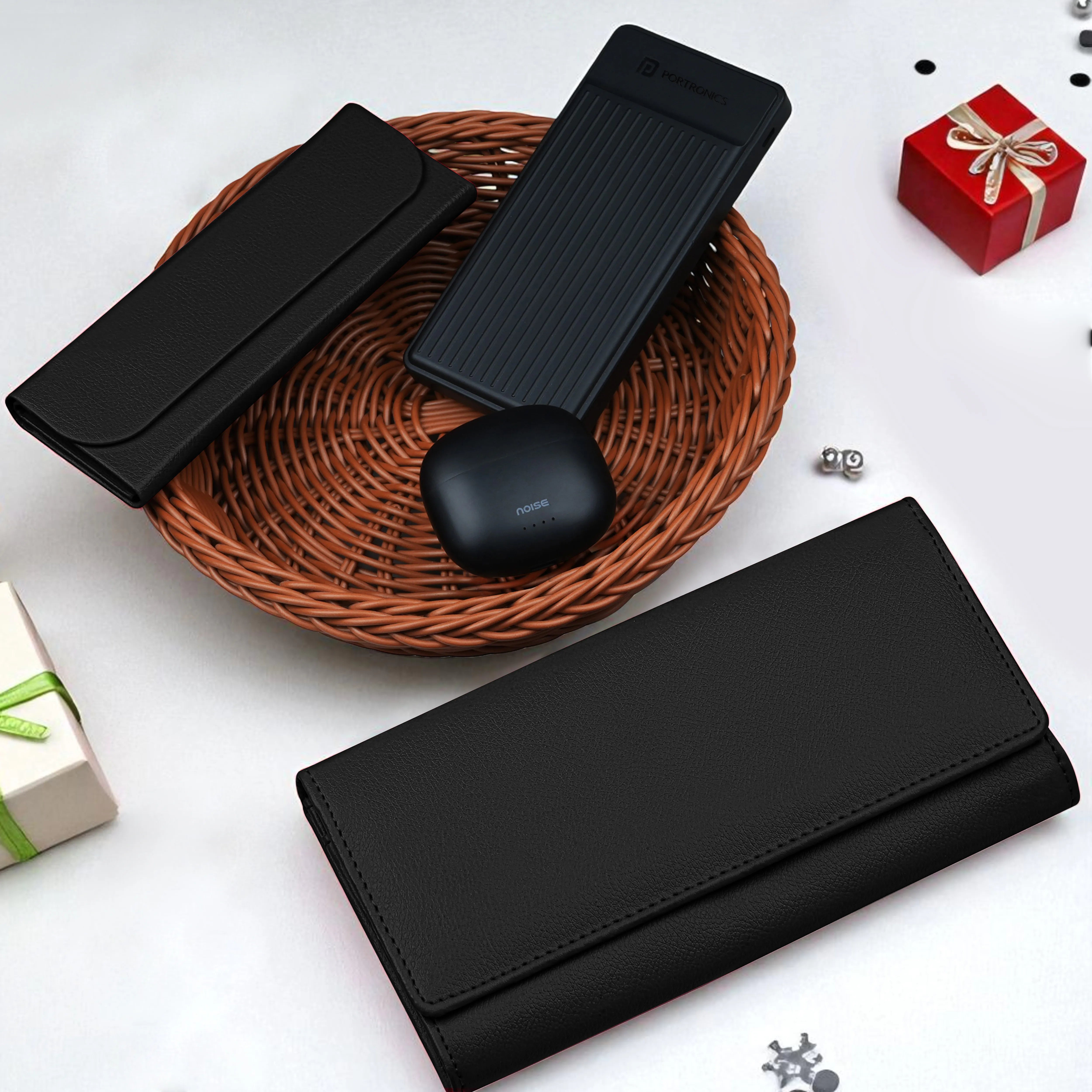 Clutch Power Bank Earbuds & Eyewear Case Gift Hamper