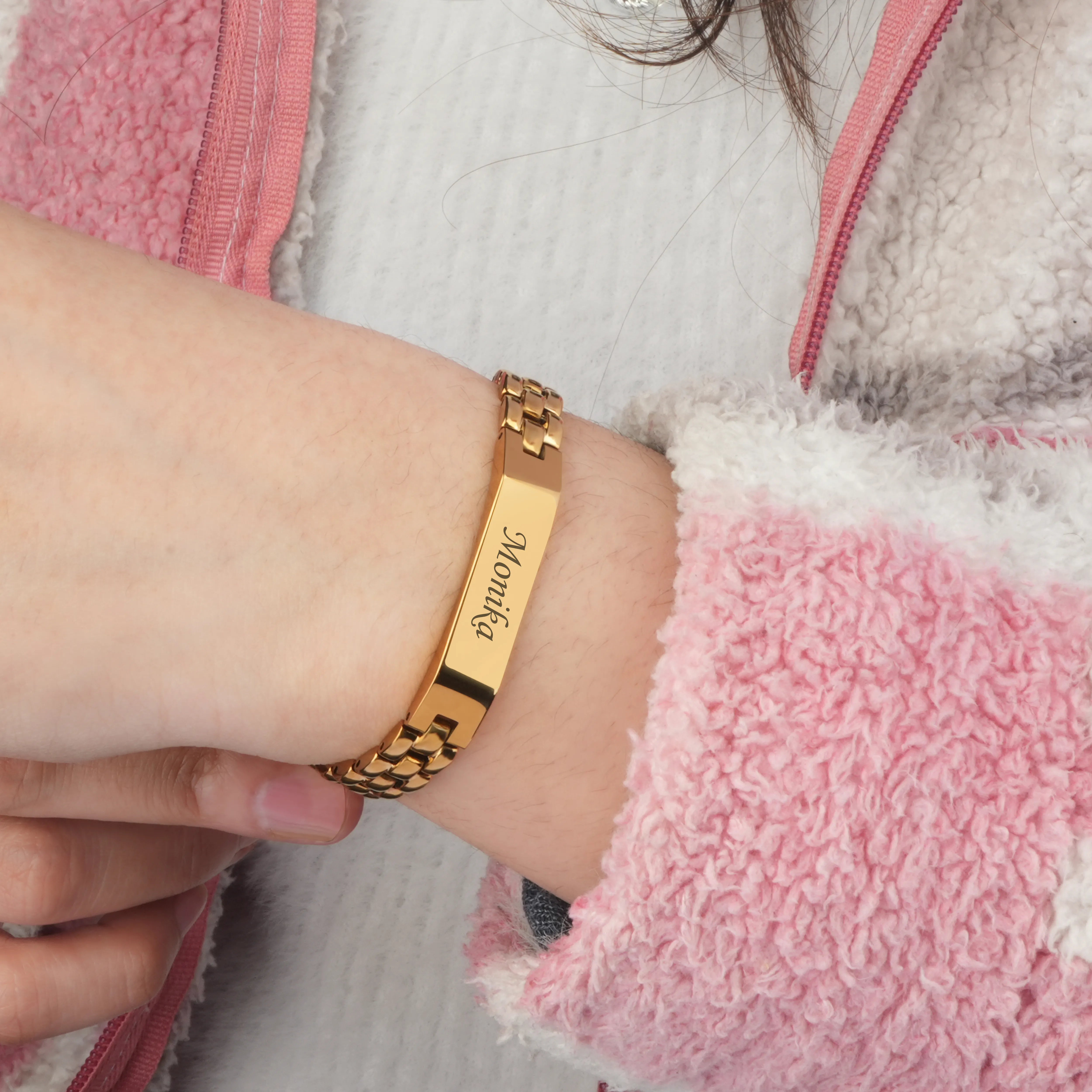 Personalized Royal Wrist Bracelet For Women