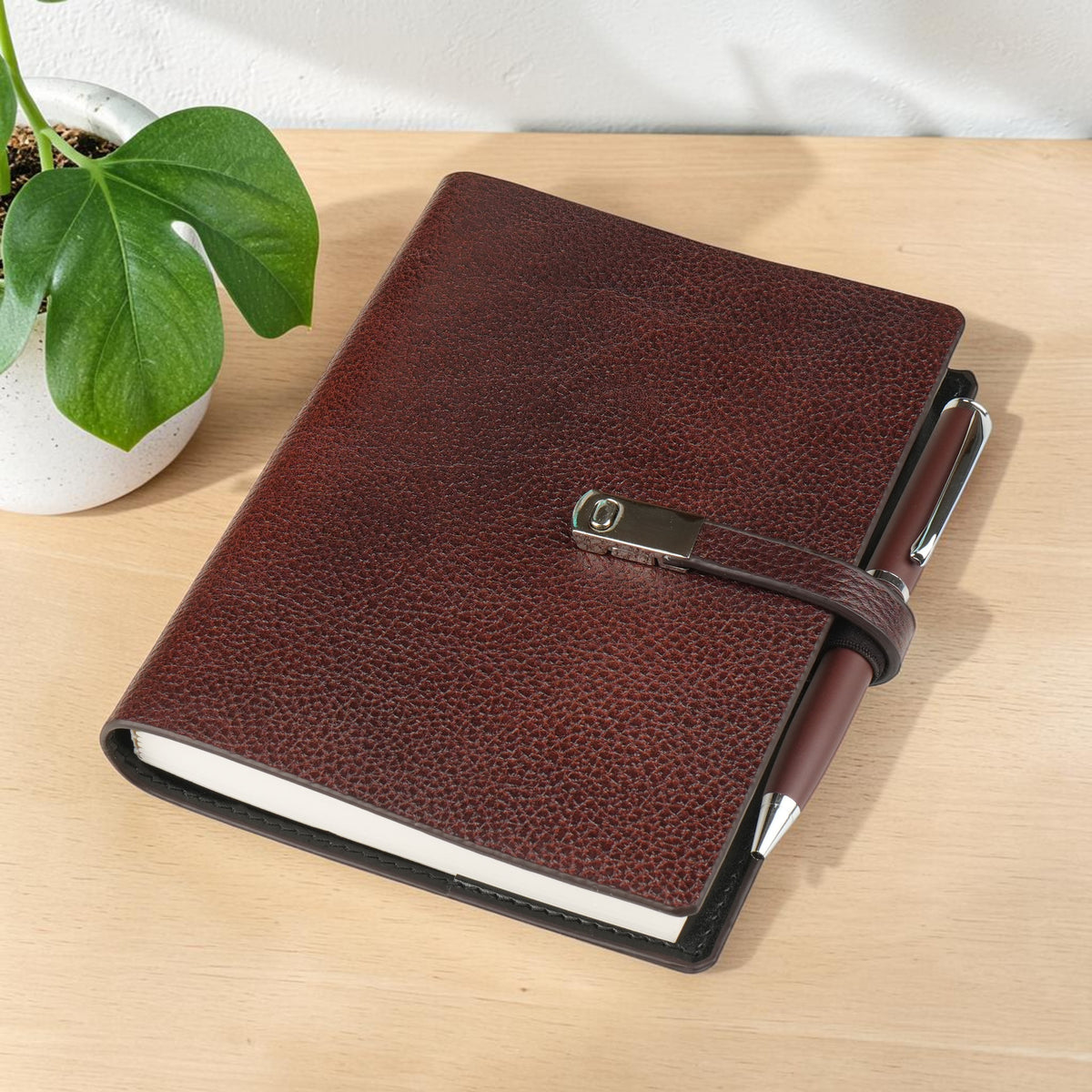 Classic Minimalist Leather A5 Diary & Pen Gift Set