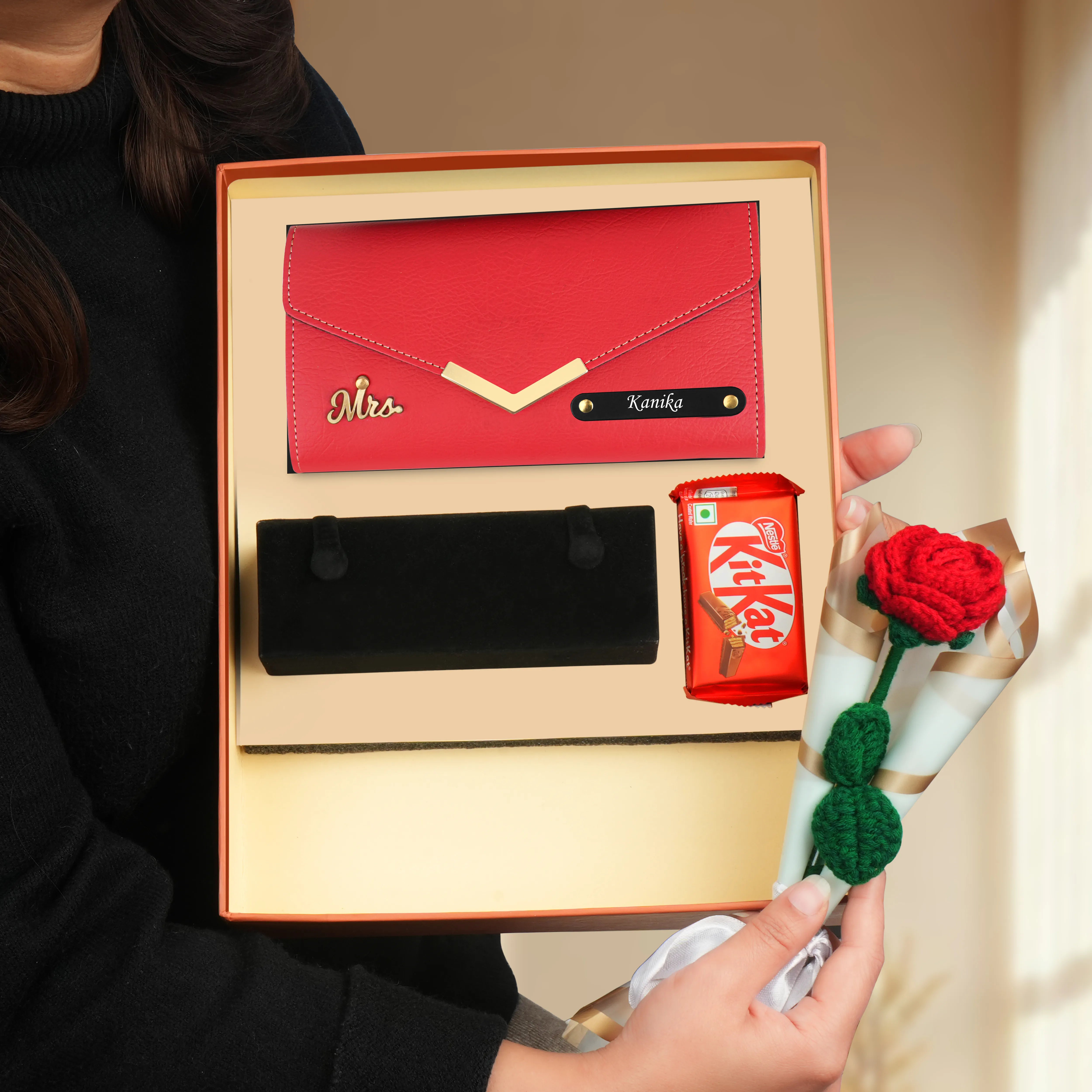 Bloom & Bling Surprise Gift Hamper