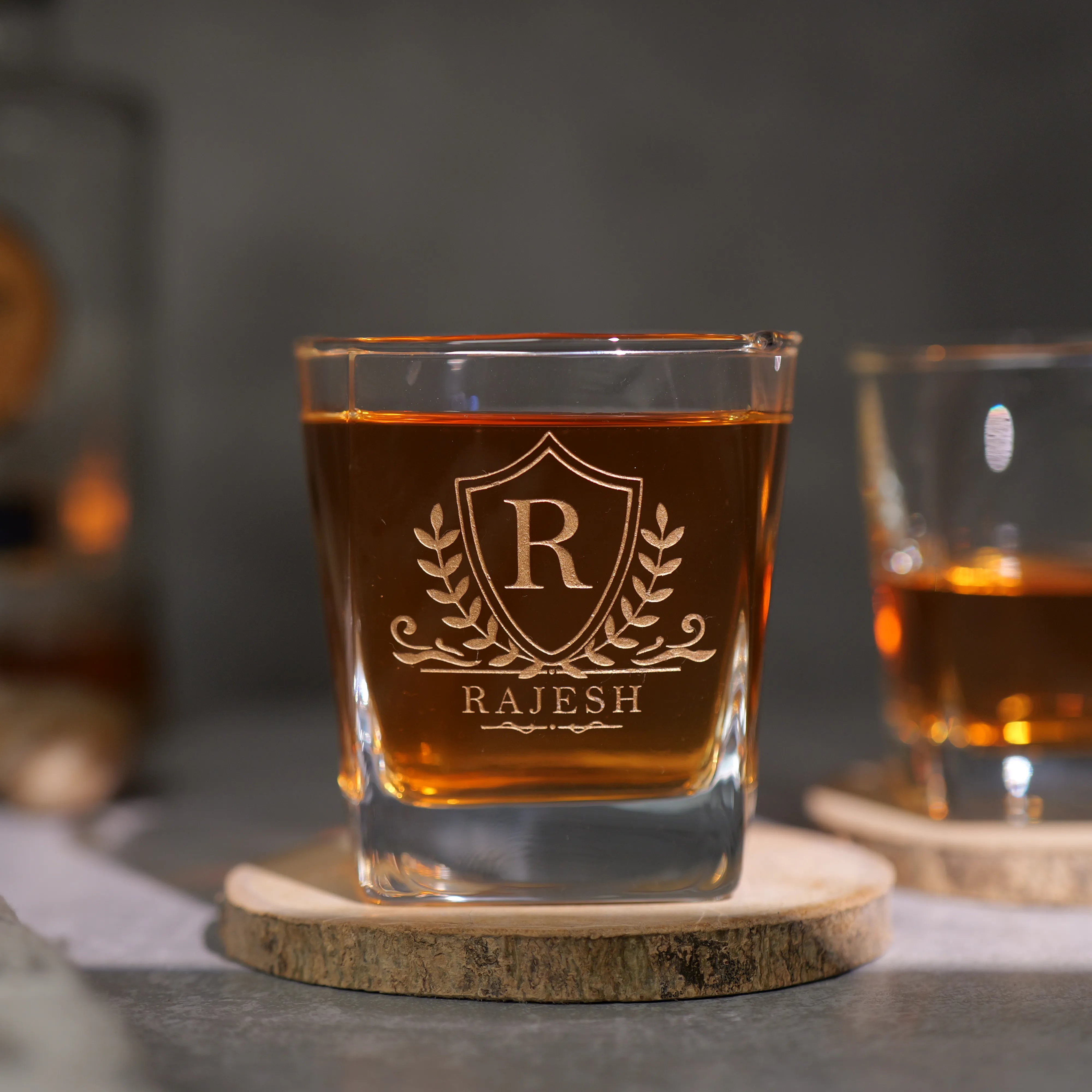 Personalized Royal Couple Whiskey Glasses With Golden Name Etching