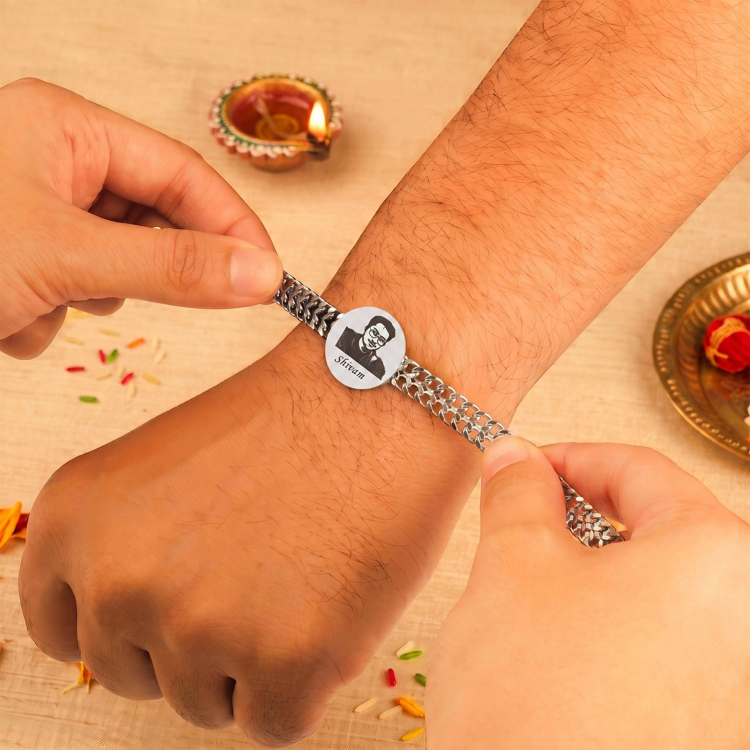 #color_silver